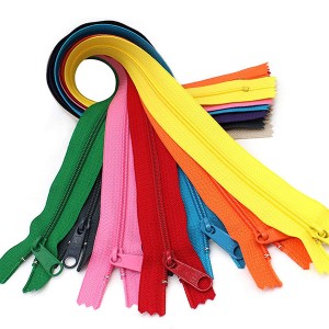 These zipper heads are very smooth and will not break, providing enough support for your sewing needs.